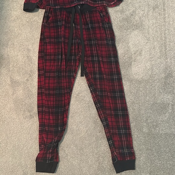 Pajamas - Picture 3 of 7